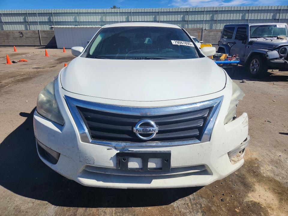 2015 Nissan Altima მანქანა იყიდება აუქციონზე, vin: 1N4AL3AP9FN906397, აუქციონის ნომერი: 79067895