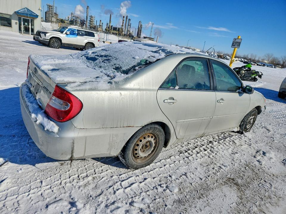 76669515 :رقم المزاد ، JTDBE32K320069231 vin ، 2002 Toyota Camry مزاد بيع
