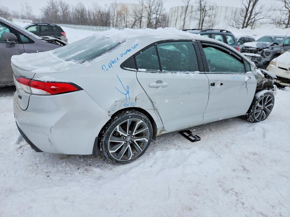 76022805 :رقم المزاد ، 5YFS4MCE2NP137269 vin ، 2022 Toyota Corolla مزاد بيع