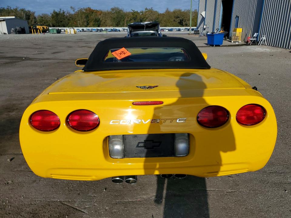 77886705 :رقم المزاد ، 1G1YY32G825117864 vin ، 2002 Chevrolet Corvette مزاد بيع