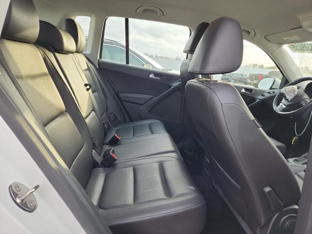 73389255 :رقم المزاد ، WVGBV7AXXHK022372 vin ، 2017 Volkswagen Tiguan مزاد بيع