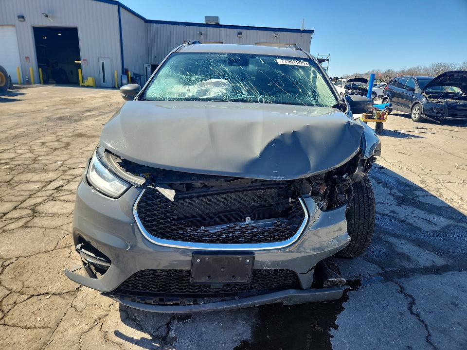 77907595 :رقم المزاد ، 2C4RC1BG3NR170252 vin ، 2022 Chrysler Pacifica مزاد بيع