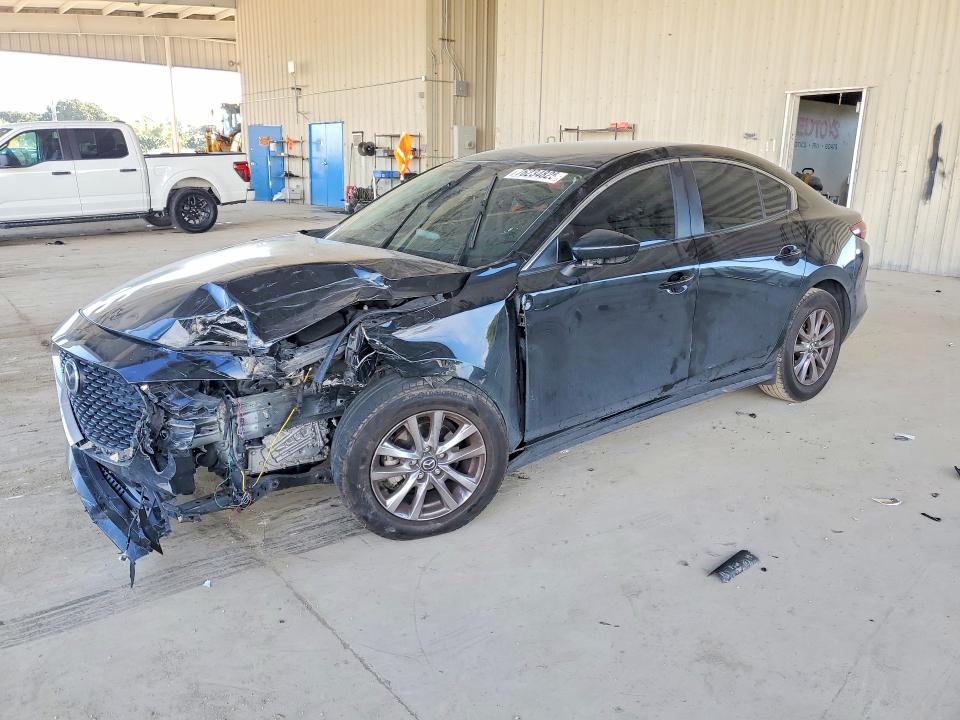 76234825 :رقم المزاد ، 3MZBPAA77MM204302 vin ، 2021 Mazda 3 مزاد بيع