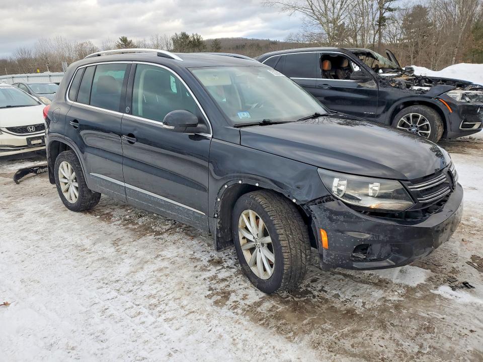 75223315 :رقم المزاد ، WVGSV7AX7HK006405 vin ، 2017 Volkswagen Tiguan مزاد بيع