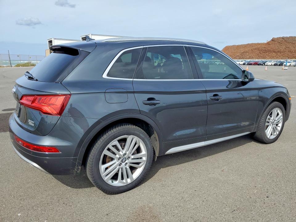 77627675 :رقم المزاد ، WA1BNAFY9J2021779 vin ، 2018 Audi Q5 مزاد بيع