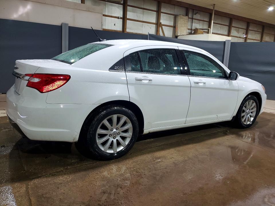 Продажа на аукционе авто 2013 Chrysler 200, vin: 1C3CCBBB1DN743911, номер лота: 77802235