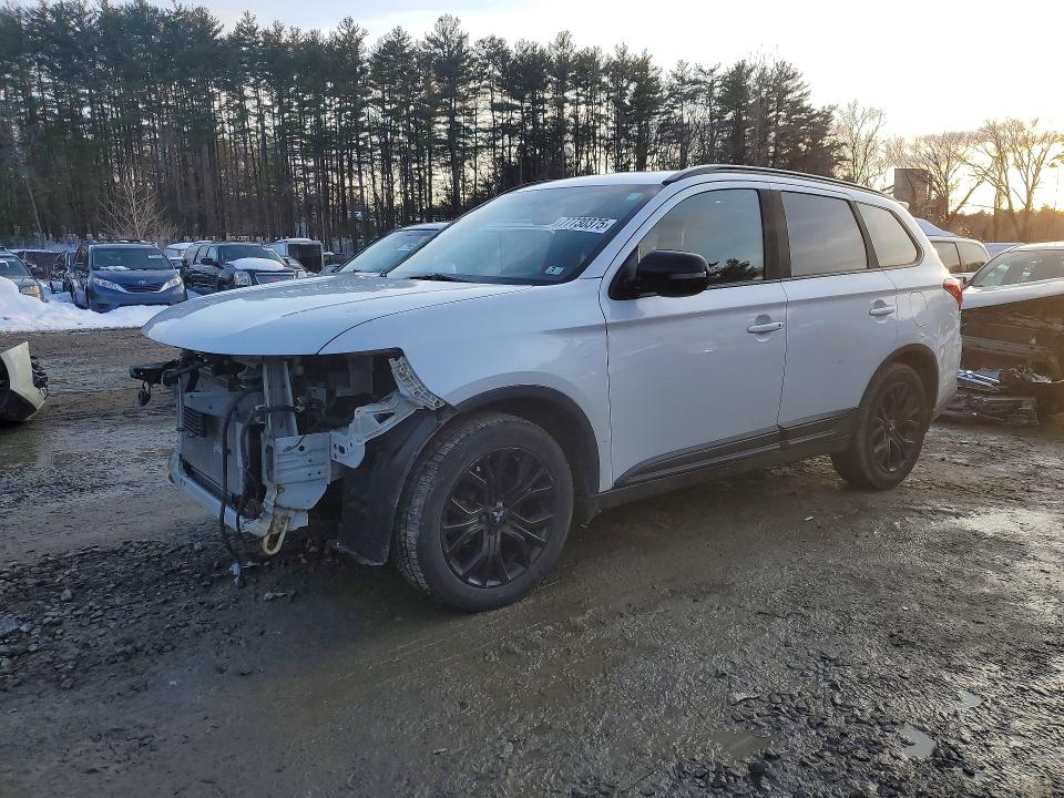 Продаж на аукціоні авто 2018 Mitsubishi Outlander, vin: JA4AZ3A33JZ035871, номер лоту: 77730375