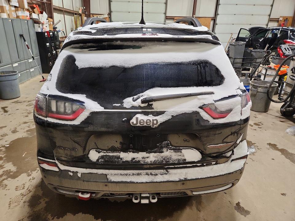 77326285 :رقم المزاد ، 1C4PJMBX0MD127052 vin ، 2021 Jeep Cherokee مزاد بيع