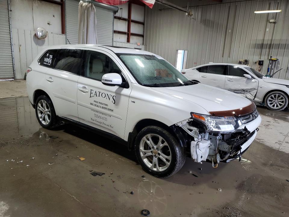 2014 Mitsubishi Outlander მანქანა იყიდება აუქციონზე, vin: JA4JZ4AX9EZ010570, აუქციონის ნომერი: 77971595