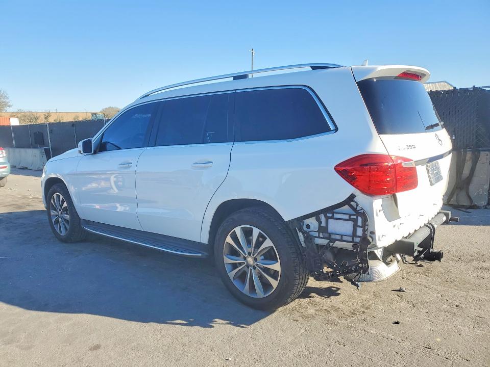 Продажа на аукционе авто 2015 Mercedes-benz Gl, vin: 4JGDF2EE8FA531297, номер лота: 78431435