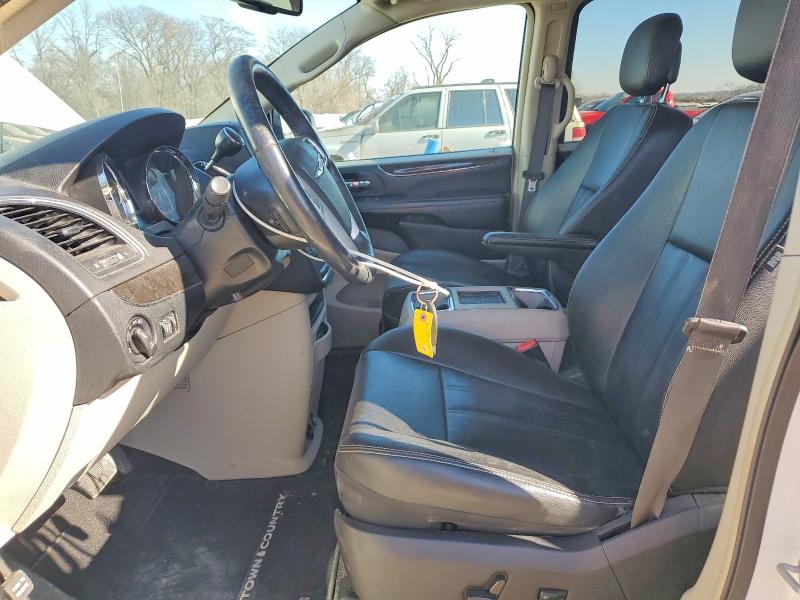 77399735 :رقم المزاد ، 2C4RC1BG3GR208369 vin ، 2016 Chrysler Town & Country مزاد بيع
