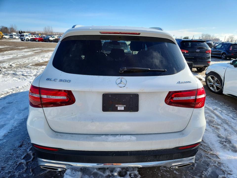 2018 Mercedes-benz Glc მანქანა იყიდება აუქციონზე, vin: WDC0G4KBXJV055717, აუქციონის ნომერი: 76000025