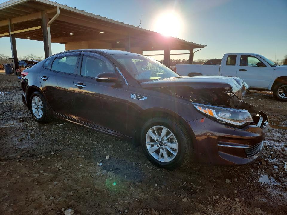 Продаж на аукціоні авто 2017 Kia Optima, vin: 5XXGT4L34HG151615, номер лоту: 76142945