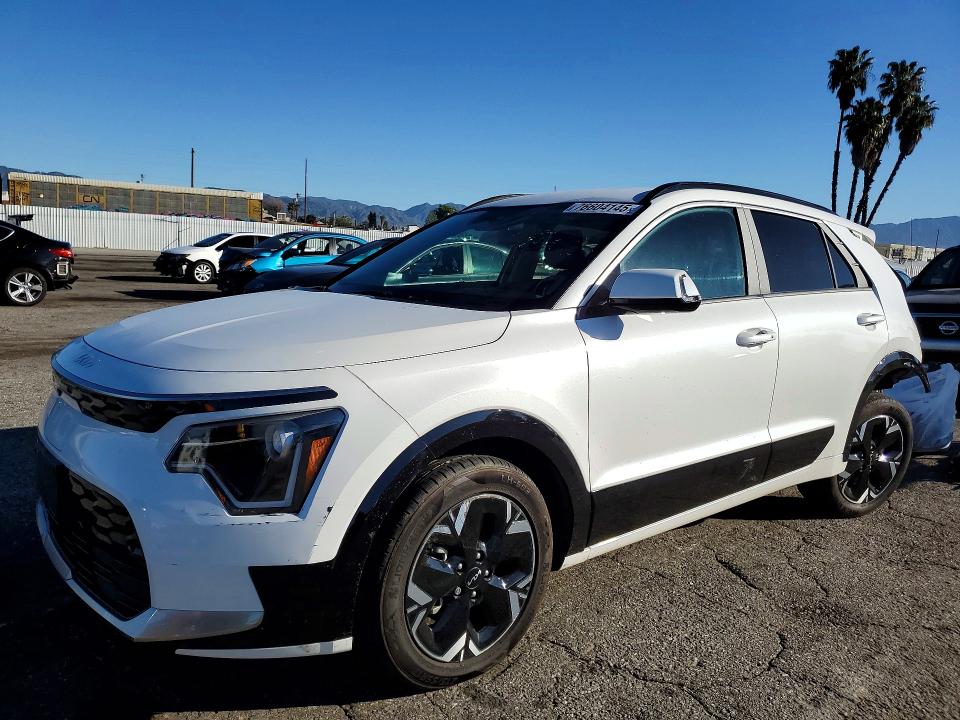 76604145 :رقم المزاد ، KNDCR3L19R5095750 vin ، 2024 Kia Niro مزاد بيع