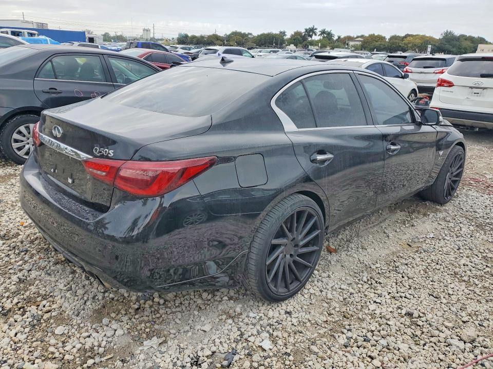 Продажа на аукционе авто 2018 Infiniti Q50 Luxe, vin: JN1EV7AP5JM352841, номер лота: 76139335