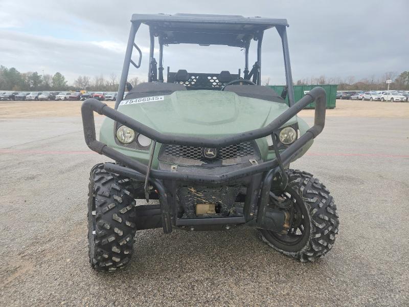 75466945 :رقم المزاد ، 1M0590MBEMM040807 vin ، 2021 John Deere Xuv590m مزاد بيع