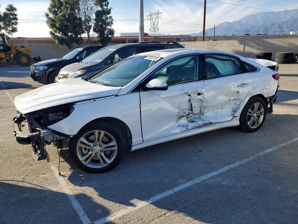 77234735 :رقم المزاد ، 5NPE34AF6JH652424 vin ، 2018 Hyundai Sonata مزاد بيع