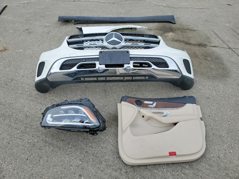 76723785 :رقم المزاد ، W1N0G8DBXNV379890 vin ، 2022 Mercedes-benz Glc مزاد بيع