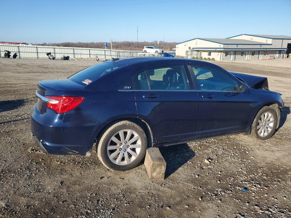 Продажа на аукционе авто 2013 Chrysler 200, vin: 1C3CCBBBXDN695129, номер лота: 79059875
