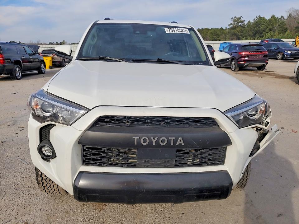 76610525 :رقم المزاد ، JTENU5JR3N6078423 vin ، 2022 Toyota 4runner مزاد بيع