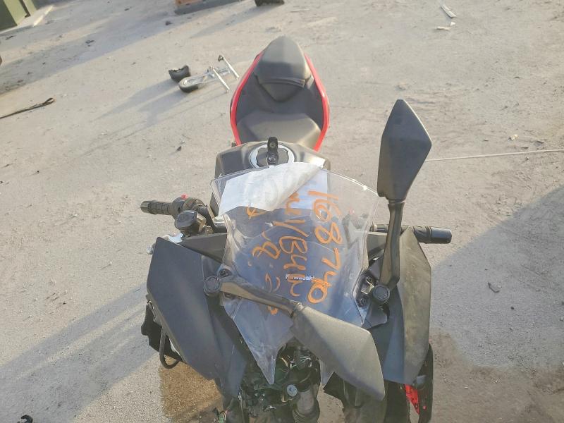 76967025 :رقم المزاد ، ML5EXGG11SDA54912 vin ، 2025 Kawasaki Ex500 مزاد بيع