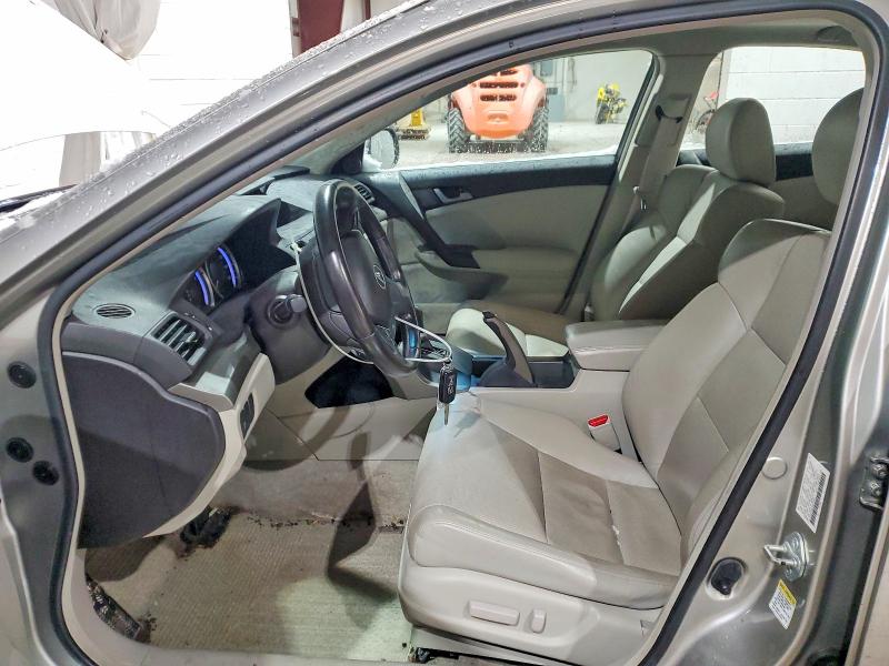77738765 :رقم المزاد ، JH4CU26609C020655 vin ، 2009 Acura Tsx مزاد بيع