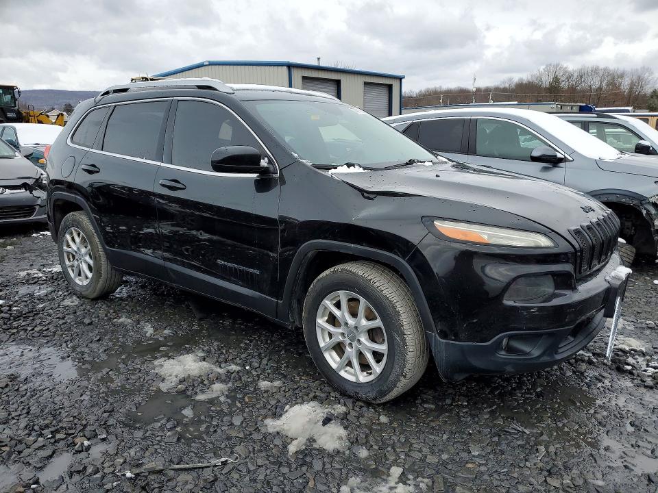 Продажа на аукционе авто 2015 Jeep Cherokee, vin: 1C4PJMCB6FW788966, номер лота: 77710635