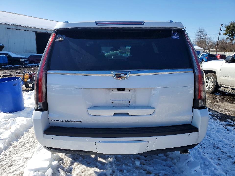 Продажа на аукционе авто 2018 Cadillac Escalade, vin: 1GYS4BKJ4JR214625, номер лота: 74967945