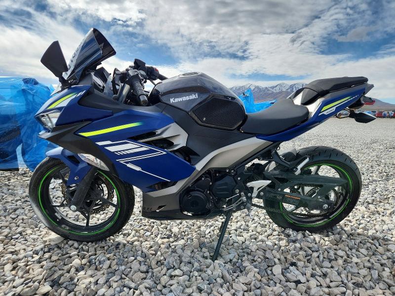 2022 Kawasaki Ex400 მანქანა იყიდება აუქციონზე, vin: JKAEXKG13NDAG7051, აუქციონის ნომერი: 77615985