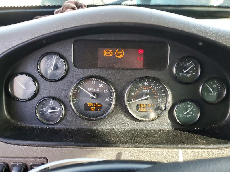 76063115 :رقم المزاد ، 2NP3KM8X8JM482424 vin ، 2018 Peterbilt Tractor 348 مزاد بيع