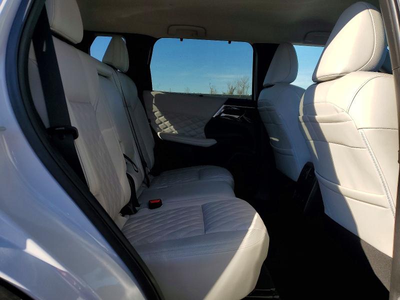 78780455 :رقم المزاد ، JA4J3WA82RZ039078 vin ، 2024 Mitsubishi Outlander مزاد بيع