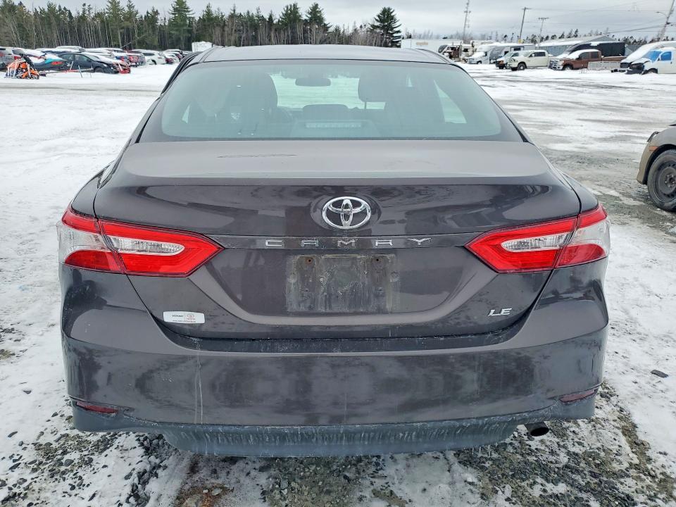 Продаж на аукціоні авто 2018 Toyota Camry Le 4dr, vin: 4T1B11HK6JU063336, номер лоту: 74802155