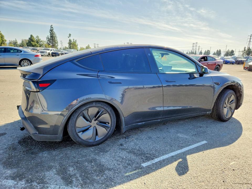 75384865 :رقم المزاد ، 7SAYGDED1TF387779 vin ، 2026 Tesla Model Y مزاد بيع
