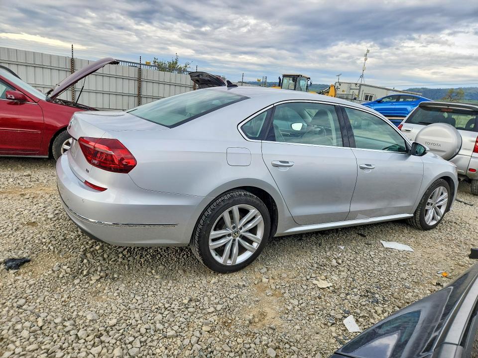 Auction sale of the 2018 Volkswagen Passat, vin: 1VWBA7A3XJC030370, lot number: 78375965