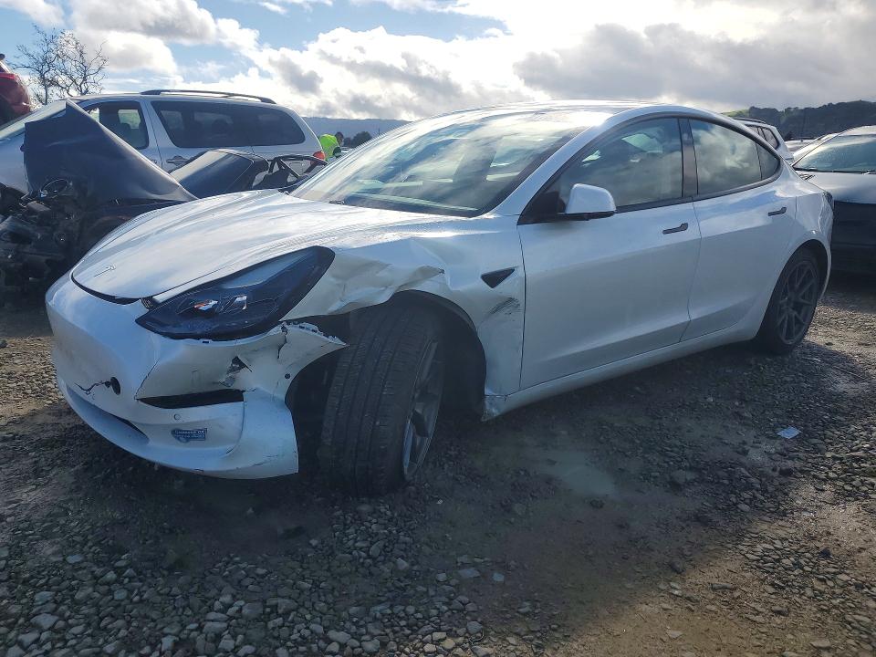 77837525 :رقم المزاد ، 5YJ3E1EA2MF871950 vin ، 2021 Tesla Model 3 مزاد بيع