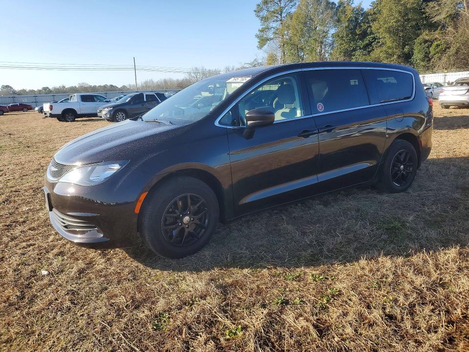 76957165 :رقم المزاد ، 2C4RC1CG6HR703942 vin ، 2017 Chrysler Pacifica مزاد بيع