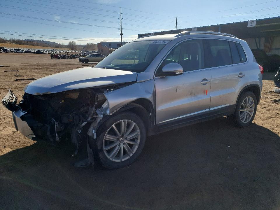 76482915 :رقم المزاد ، WVGBV3AXXEW528412 vin ، 2014 Volkswagen Tiguan مزاد بيع