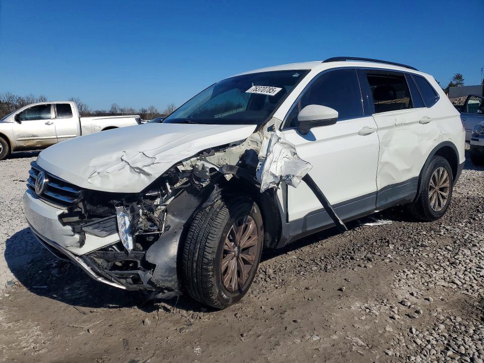 76370785 :رقم المزاد ، 3VV3B7AX6KM051242 vin ، 2019 Volkswagen Tiguan مزاد بيع
