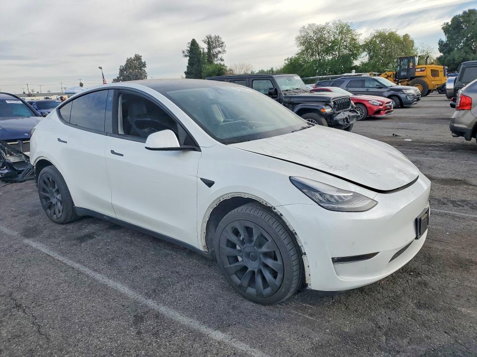 76266975 :رقم المزاد ، 5YJYGDEE0MF231854 vin ، 2021 Tesla Model Y مزاد بيع