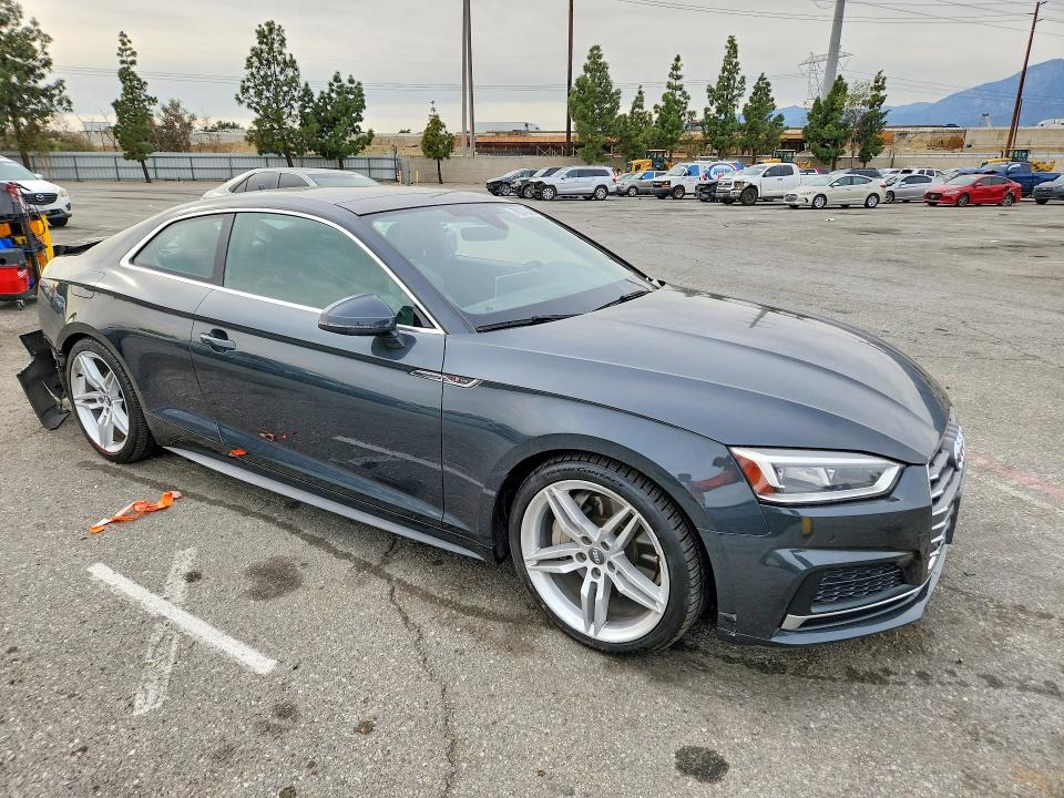 76074045 :رقم المزاد ، WAUTNAF56JA010970 vin ، 2018 Audi A5 مزاد بيع