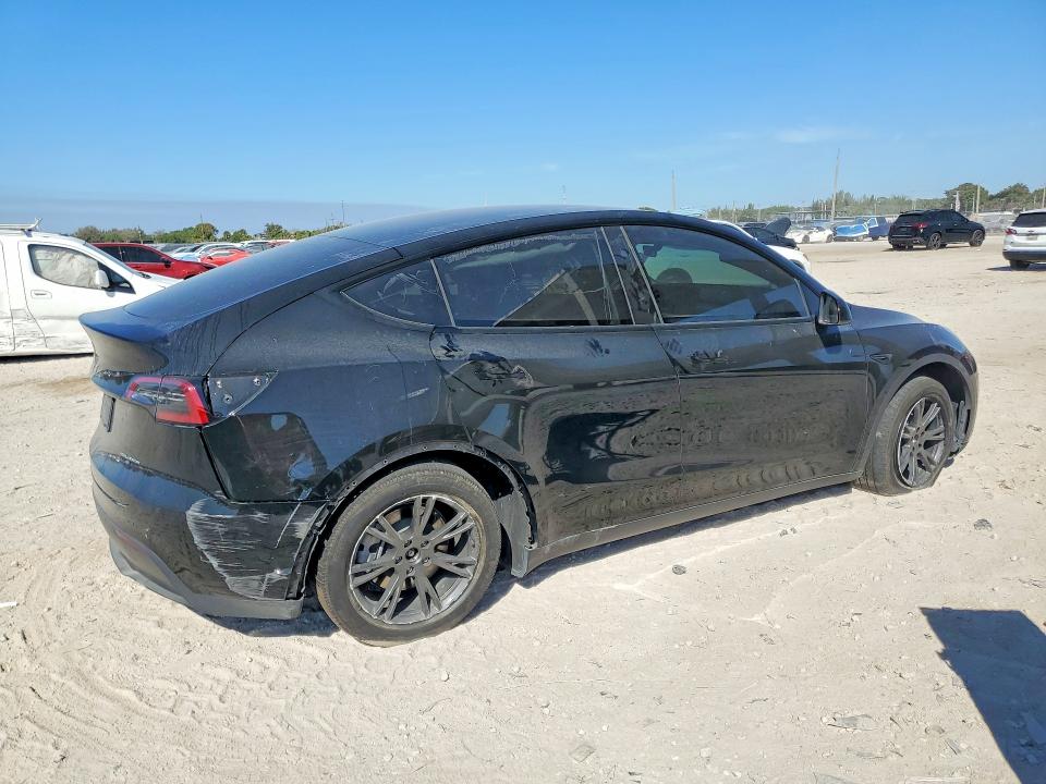 78345835 :رقم المزاد ، 7SAYGDEE9SA343761 vin ، 2025 Tesla Model Y مزاد بيع
