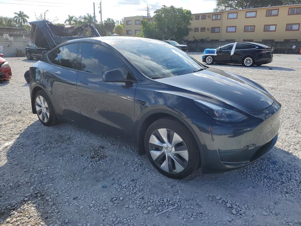 Продажа на аукционе авто 2024 Tesla Model Y, vin: 7SAYGDED4RF092443, номер лота: 78254075