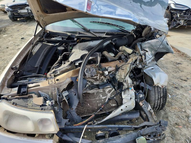 77379095 :رقم المزاد ، 1LNHM81W1YY900195 vin ، 2000 Lincoln Town Car مزاد بيع