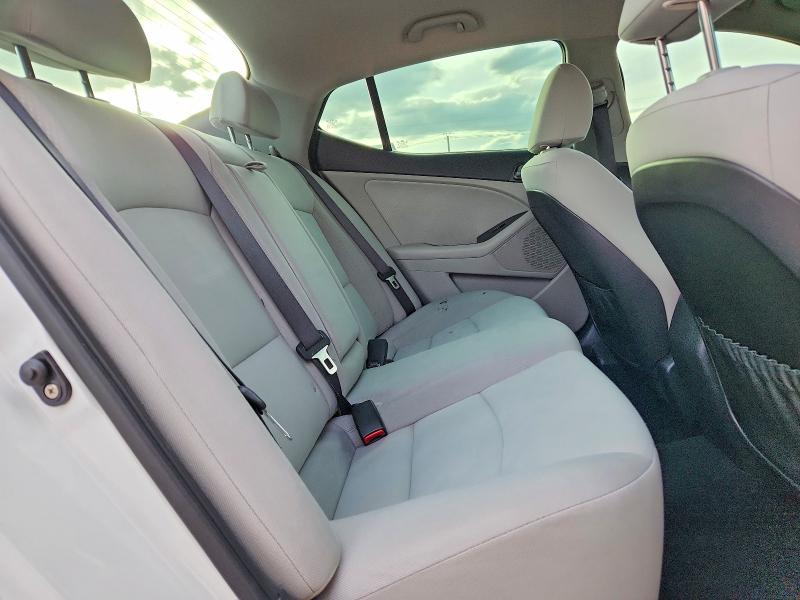2015 Kia Optima მანქანა იყიდება აუქციონზე, vin: KNAGM4A7XF5639405, აუქციონის ნომერი: 77371235