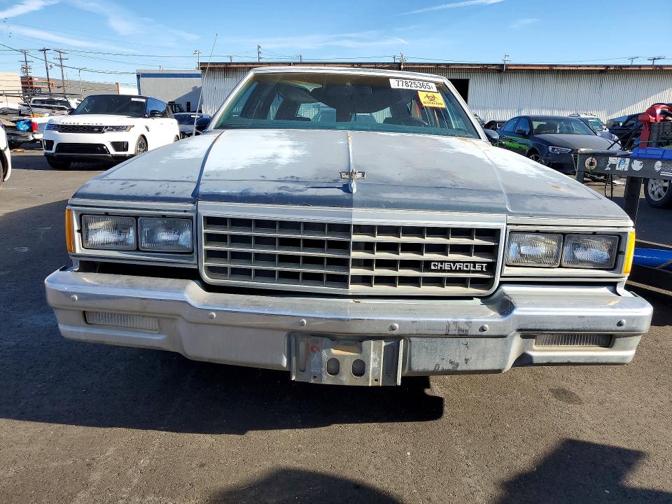 77825365 :رقم المزاد ، 1G1BN35HXFX113618 vin ، 1985 Chevrolet Caprice مزاد بيع