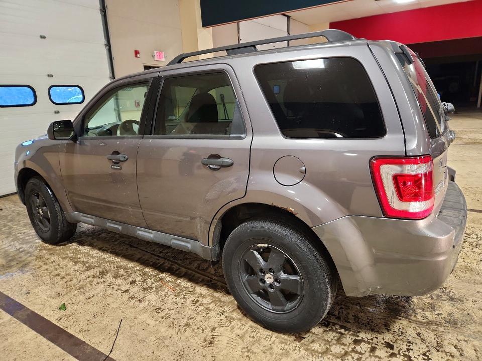 77292325 :رقم المزاد ، 1FMCU9D71BKB35911 vin ، 2011 Ford Escape Xlt مزاد بيع