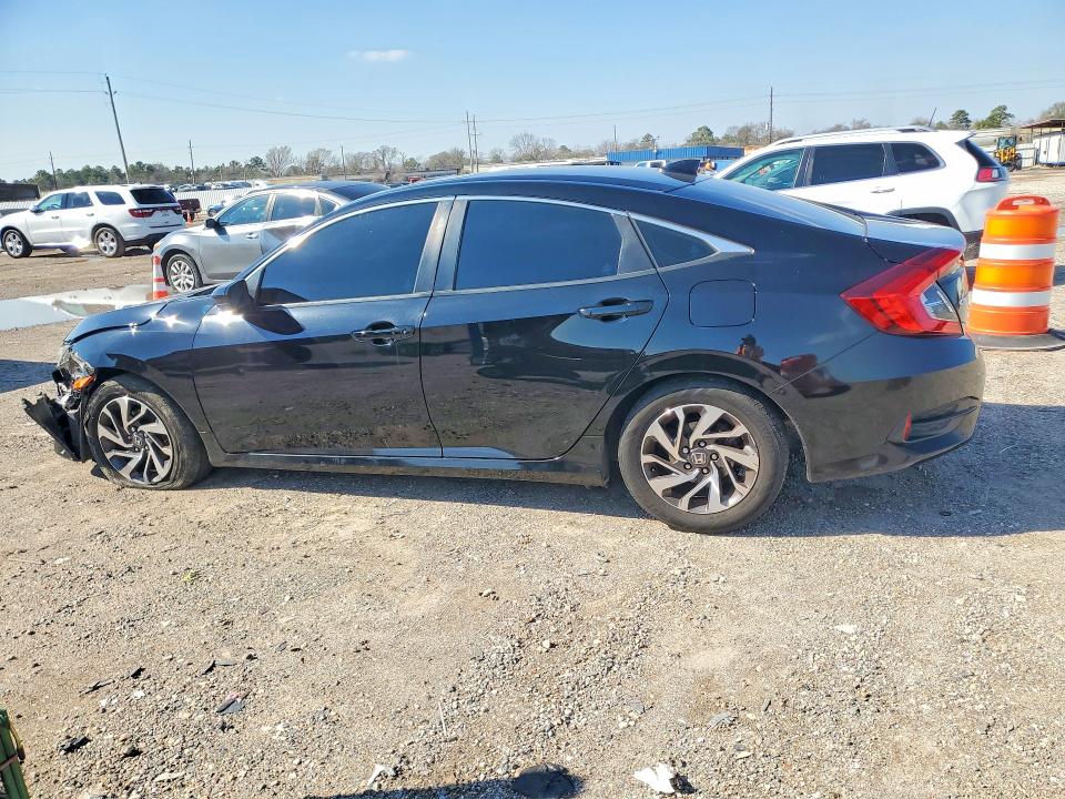 Aukcja sprzedaży 2018 Honda Civic, vin: 2HGFC2F77JH583909, numer aukcji: 77555555