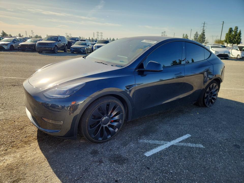 75368685 :رقم المزاد ، 7SAYGDEF3RF089972 vin ، 2024 Tesla Model Y مزاد بيع