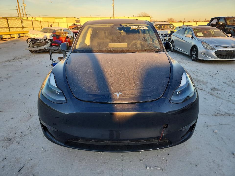 Продажа на аукционе авто 2024 Tesla Model Y, vin: 7SAYGAEE9RF099511, номер лота: 75444185