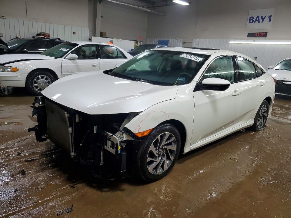Aukcja sprzedaży 2018 Honda Civic, vin: 19XFC2F75JE027835, numer aukcji: 77333715